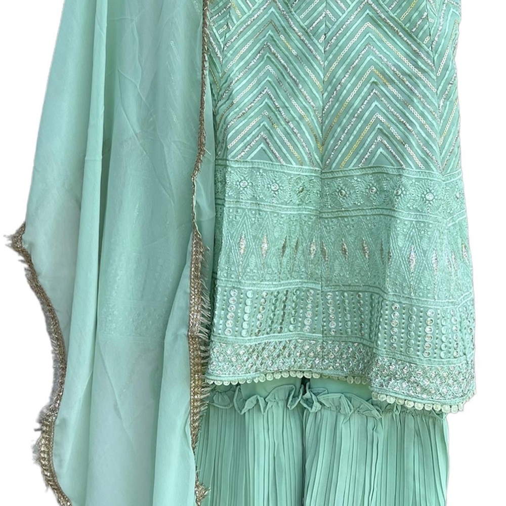 Kurta - Picture 2 of 3